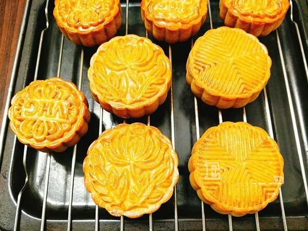 bánh trung thu nhân đậu đỏ, cách làm bánh trung thu, hướng dẫn cách làm bánh