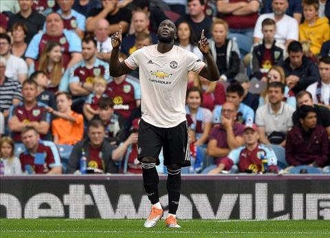 Lukaku lập cú đúp đầu tiên tại Premier League trong màu áo MU