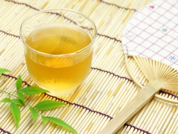 Giảm cân bằng mật ong và nước ấm