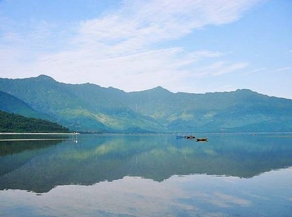 Mơ thấy hồ nước là điềm báo điều gì?
