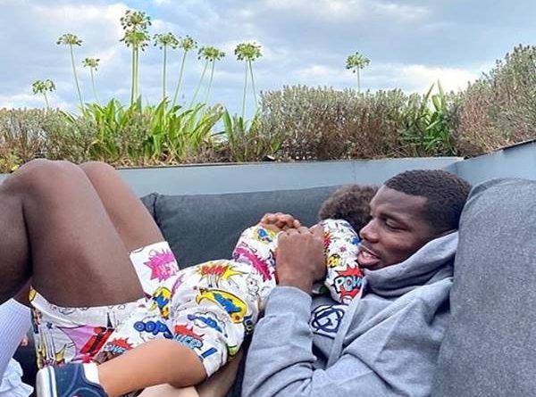 tin-bong-da-3-9-pogba-thu-gian-voi-con-trai-khi-cach-ly