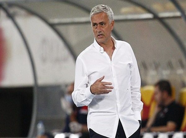 Tin thể thao 28/9: Mourinho nổi giận sau phán quyết VAR