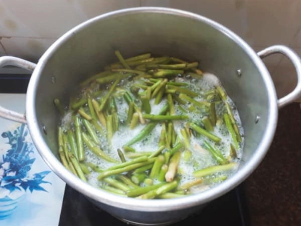 Cách nấu bồng khoai không ngứa với bí quyết 