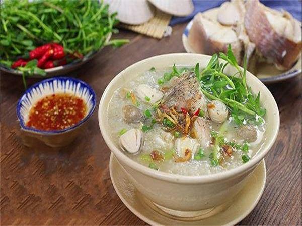 Nấu cá chưa chín kỹ là nguyên nhân khiến cháo cá lóc bị tanh
