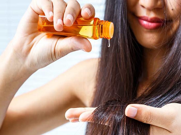 Tóc chẻ ngon phải làm sao: Dưỡng tóc chuyên sâu nhé!