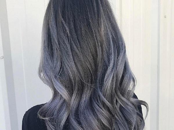 Tóc khô xơ nên nhuộm màu gì: Màu xanh đen