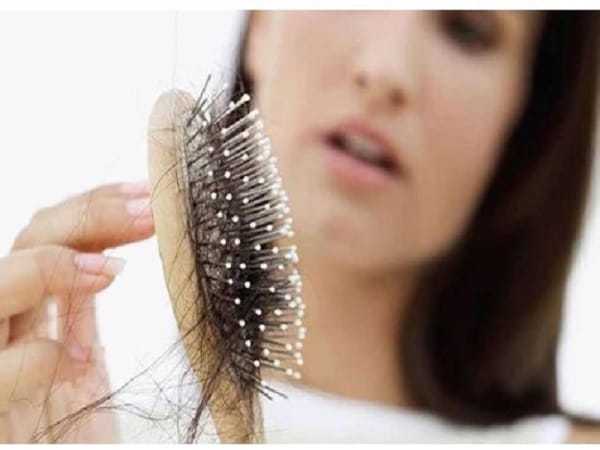 Nguyên nhân tóc yếu rụng nhiều