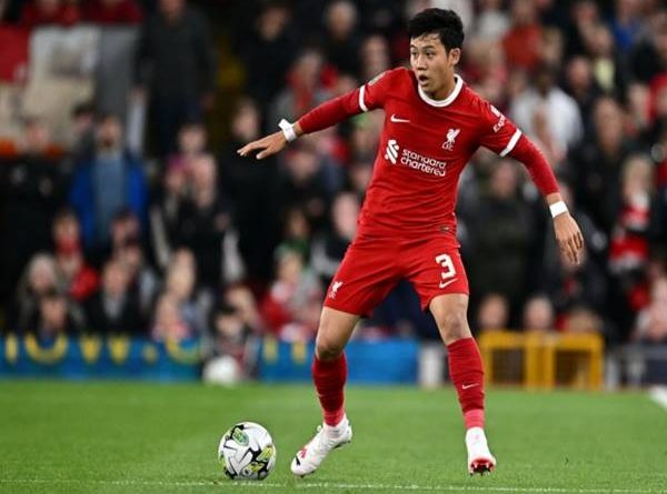 Tin Liverpool 29/7: The Kop từ chối đề nghị bán Wataru Endo