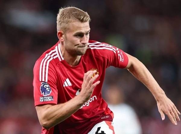 Tin BĐ Anh 4/11: Matthijs de Ligt tỏa sáng rực rỡ trước Chelsea