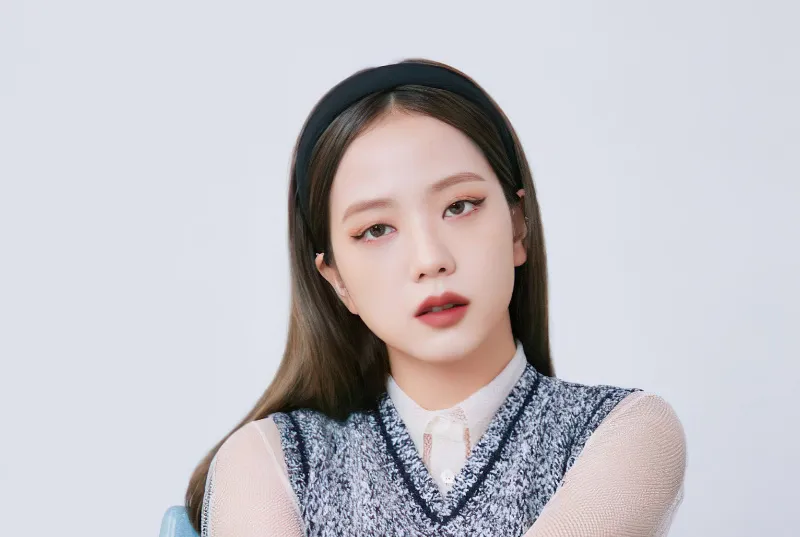  Chân mày trăng non – dịu dàng và mong manh