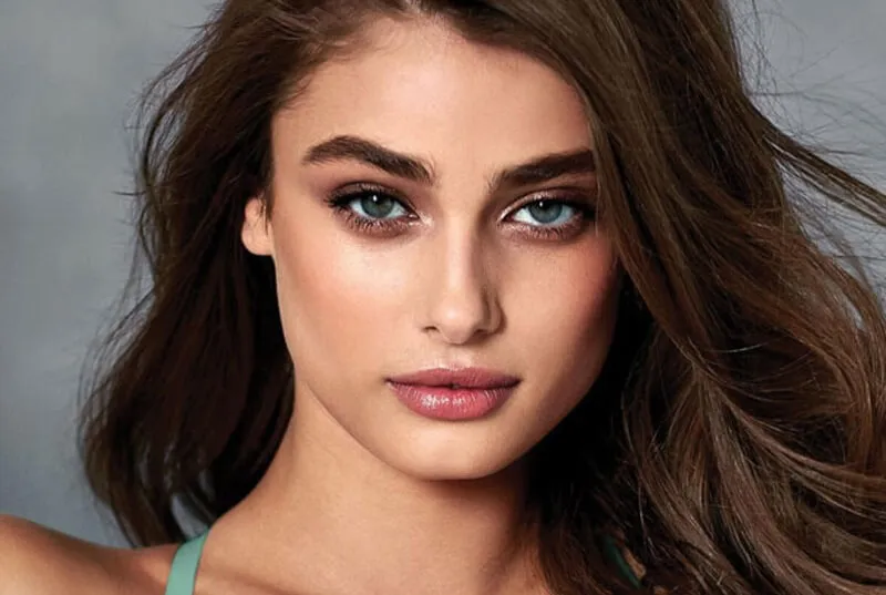  Chân mày hình chữ v – biểu tượng của quyền lực