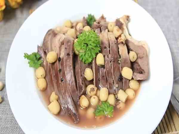 Tim heo hầm cách thủy Tim heo hầm cách thủy