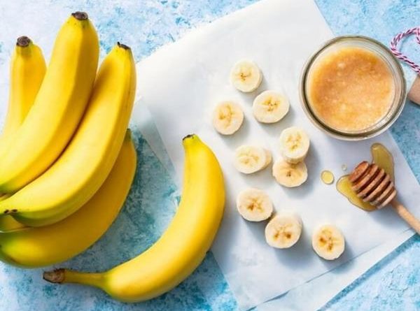 Trẻ 6 tháng ăn được trái cây gì?