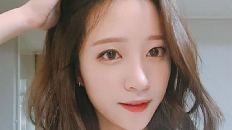 Sống mũi thẳng, đầu mũi tròn khổ trước sướng sau