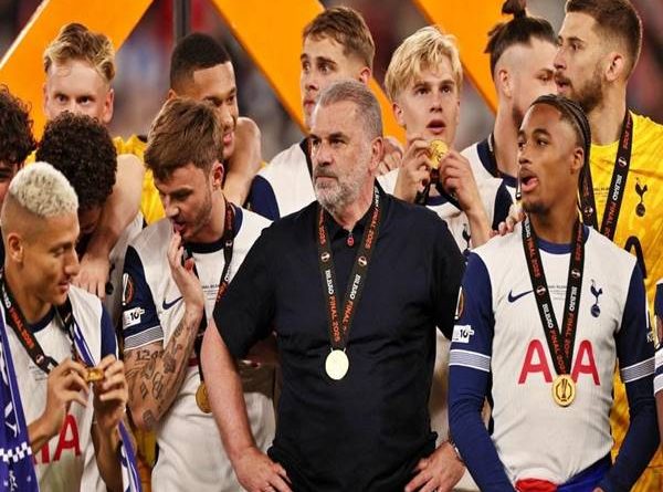 Bóng đá Anh: HLV Postecoglou vẫn có nguy cơ bị sa thải