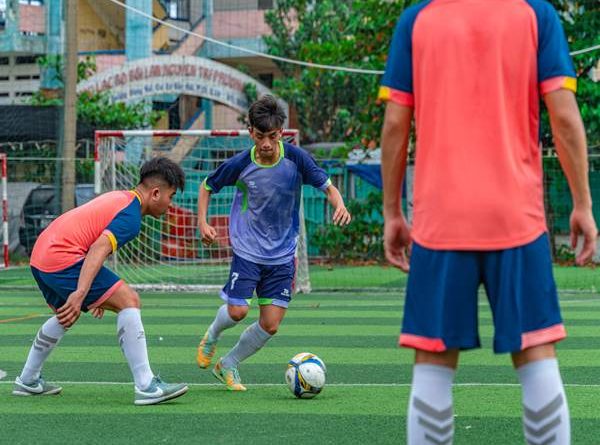 Khám phá cách chạy chỗ khôn ngoan khi thi đấu bóng đá
