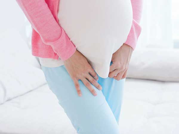 Mẹ bầu bị ngứa vùng kín phải làm sao?