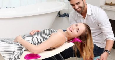 Bà bầu nên gội đầu lúc nào để không ảnh hưởng thai nhi?