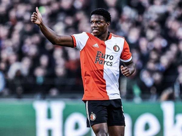 Nhìn lại sự nghiệp của Tyrell Malacia Nhìn lại sự nghiệp của Tyrell Malacia