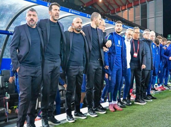 Tin WC: Italia quyết giành vé World Cup những huyền thoại