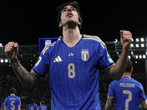 Sức mạnh lớn nhất: Tinh thần chiến thắng và sự gắn kết Sức mạnh lớn nhất: Tinh thần chiến thắng và sự gắn kết