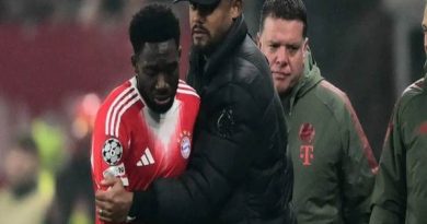 Tin thể thao: Alphonso Davies chấn thương ở trận thắng Atalanta